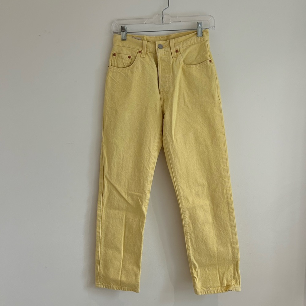 Levi Yellow Jeans